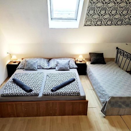 Monami Art Apartman Vác Extérieur photo