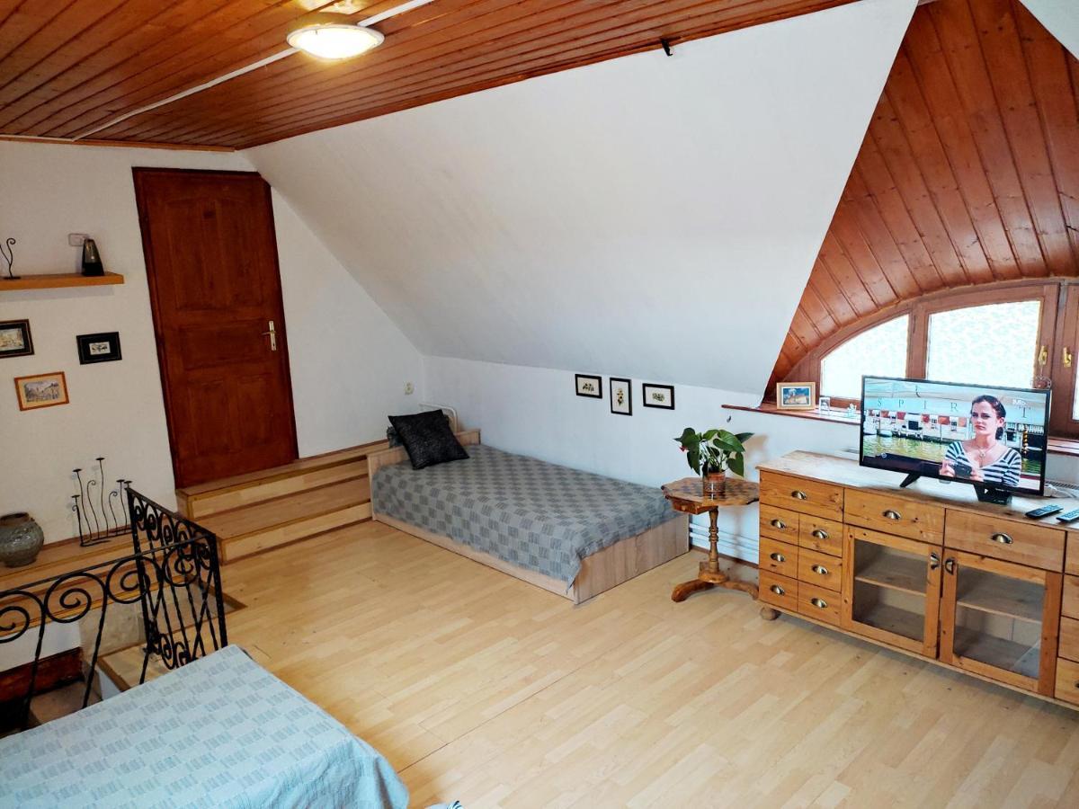 Monami Art Apartman Vác Extérieur photo